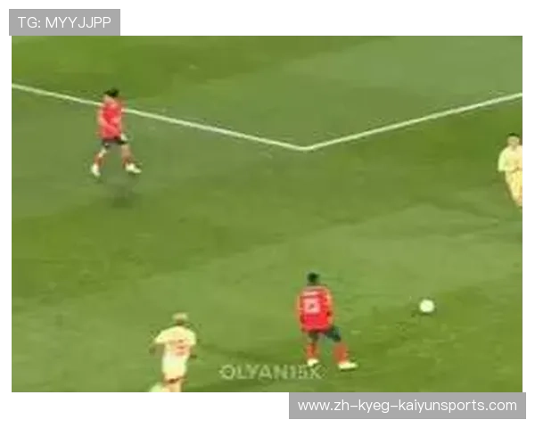 足球比赛中的后卫防守技术与拦截技巧 足球比赛中的后卫防守技术与拦截技巧